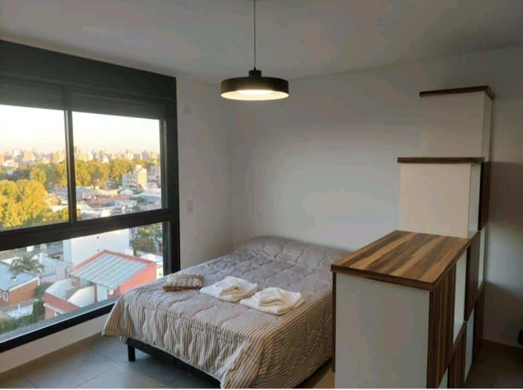 Alquiler Temporario Rosario – Cafferata 251, jardín y vistas, valoración 8.1